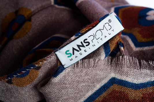 SansPlomb Sciarpa unisex in morbida lana vergine al 100% con frange, sciarpa con disegno classico - 100% Made in Italy